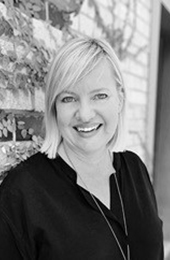 Smiling Tanja Hall Smiling Tanja Hall